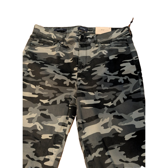 NEW $129 NYDJ Ami Camo Skinny Jeans Grey Size 10 NWT - Picture 2 of 7